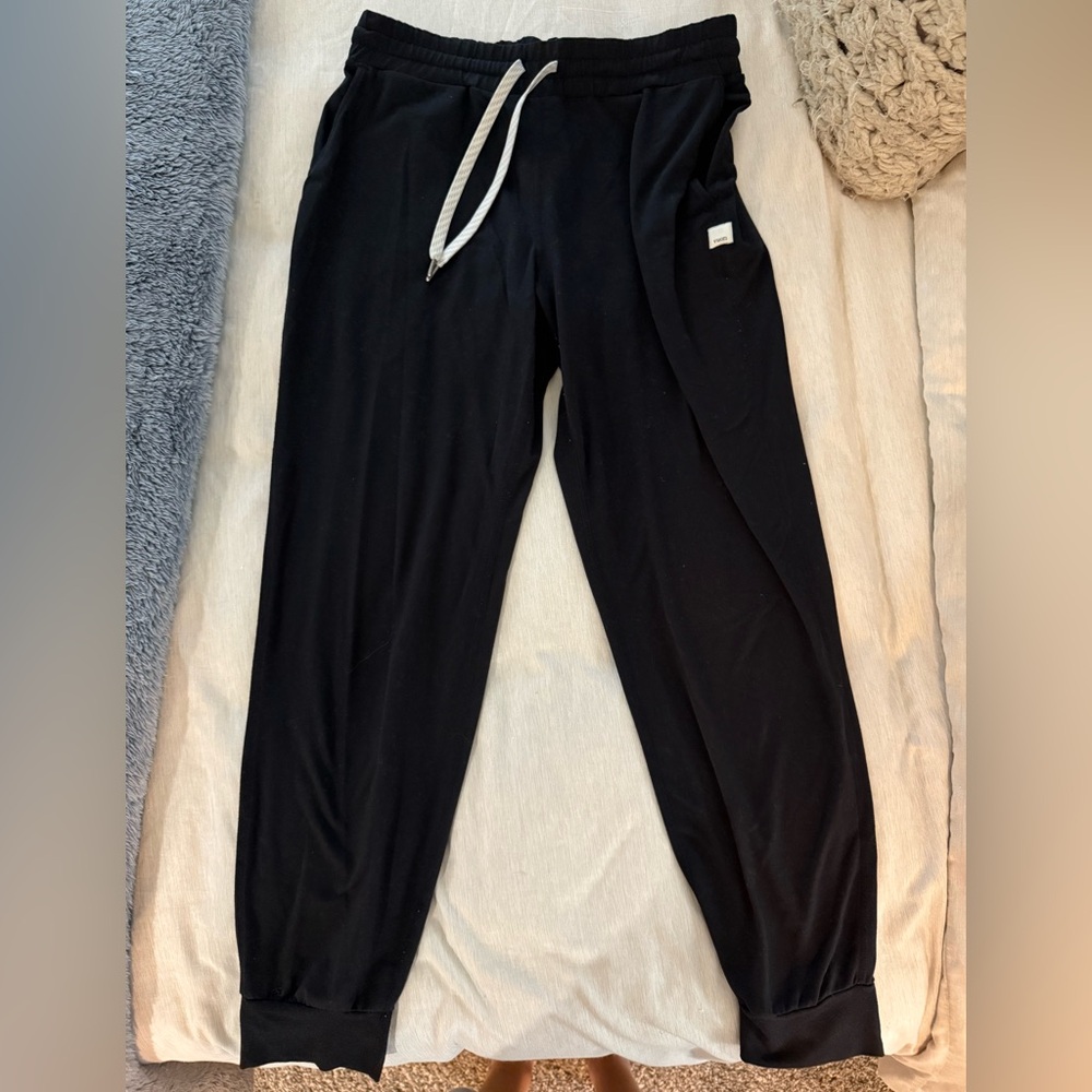 Size Small Vuori Joggers
